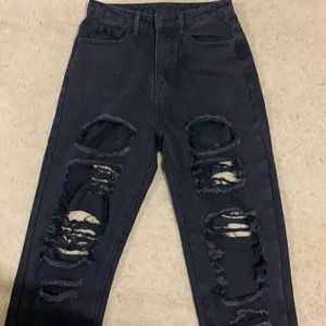 SHEIN Ripped baggy jean